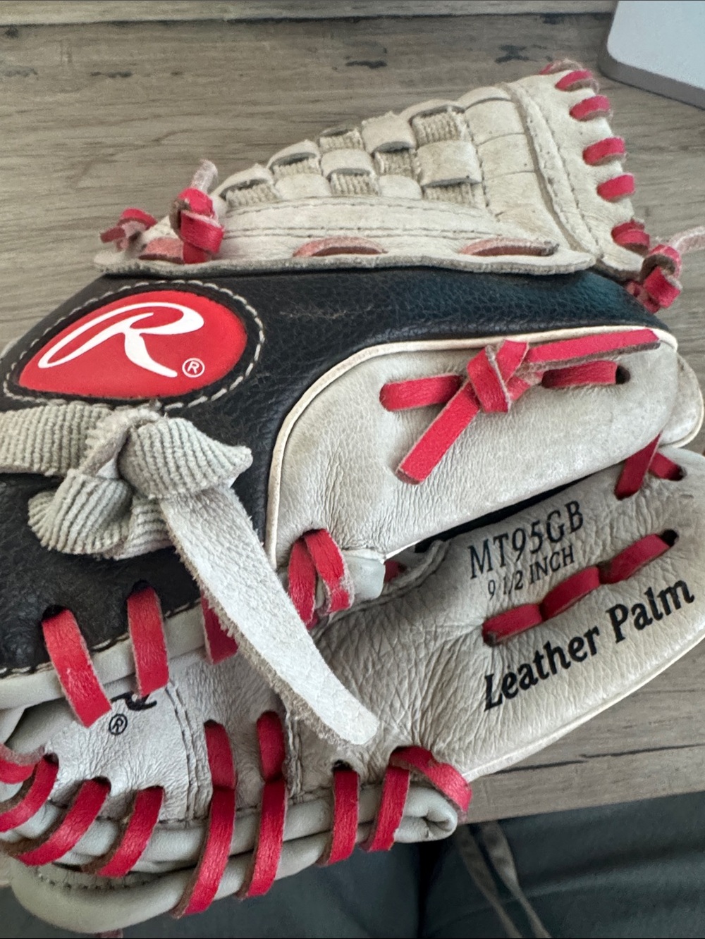 Rawlings Youth baseball/teeball glove